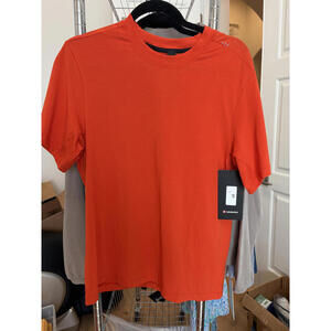 NWT Lululemon Men's Zeroed in Short Sleeve size S